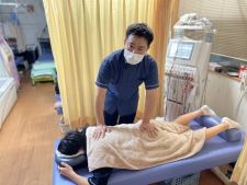 鈴木接骨院併設ドルフィンはりきゅう院