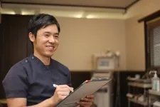 ひがし鍼灸整体院